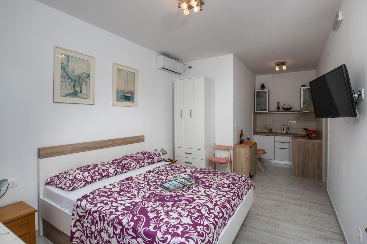 Eva Apartment *